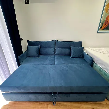 Modern & Cozy Golem Apartment
