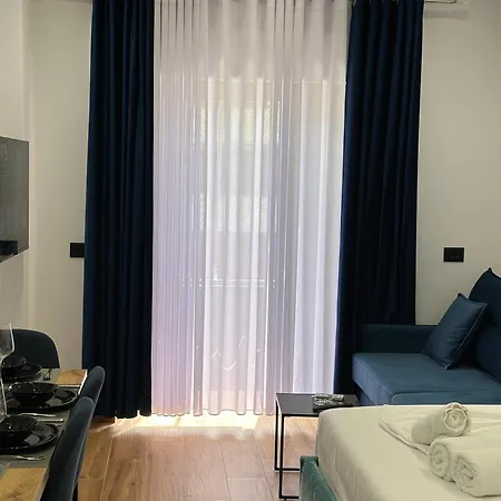 Apartment Modern & Cozy Golem