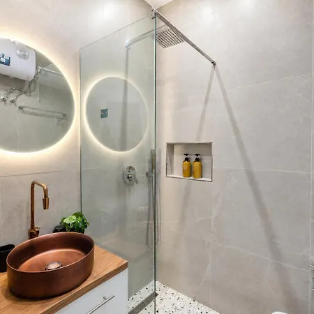 Modern & Cozy * Golem (Tirana)
